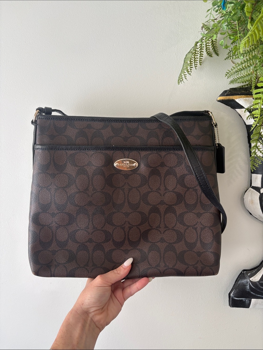Authentic Coach Signature Messenger Bag